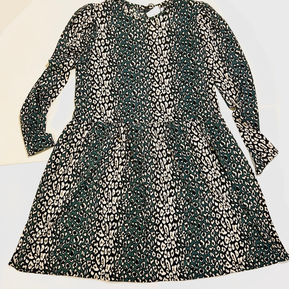 NWT Zara Animal Print Long Sleeve Dress with Green & Black Leopard Spots Size L